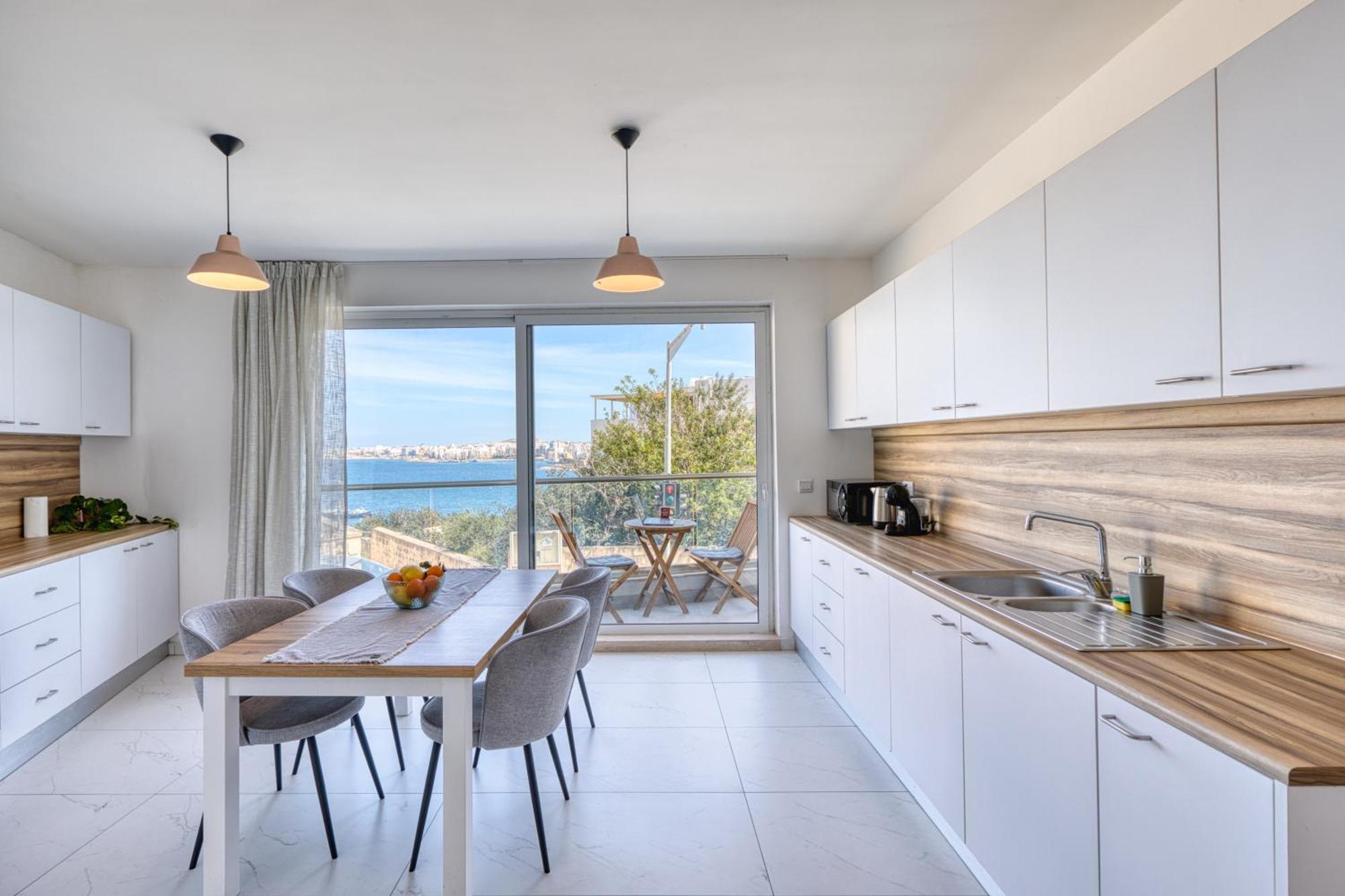 Apartment Blu Mar Sea View