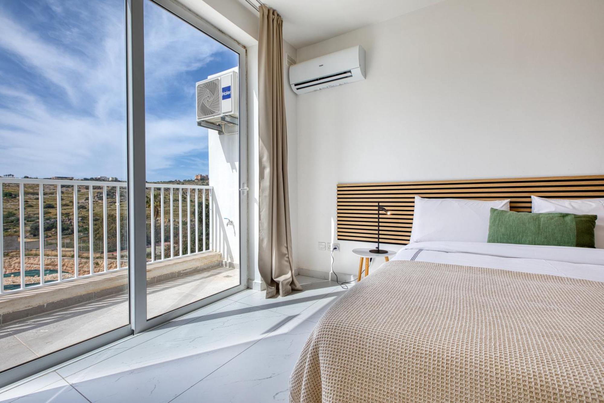 Blu Mar Sea View Apartment St. Paul's Bay